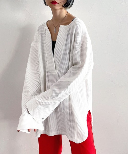 PAGEBOY（ページボーイ）の「ヘビーワッフルVネックプルオーバー（Tシャツ/カットソー・レディース・ブラック/オフホワイト/ブルー/グレイッシュベージュ・FREE）」の5枚目の写真