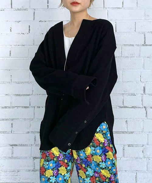 PAGEBOY（ページボーイ）の「ヘビーワッフルVネックプルオーバー（Tシャツ/カットソー・レディース・ブラック/オフホワイト/ブルー/グレイッシュベージュ・FREE）」の9枚目の写真