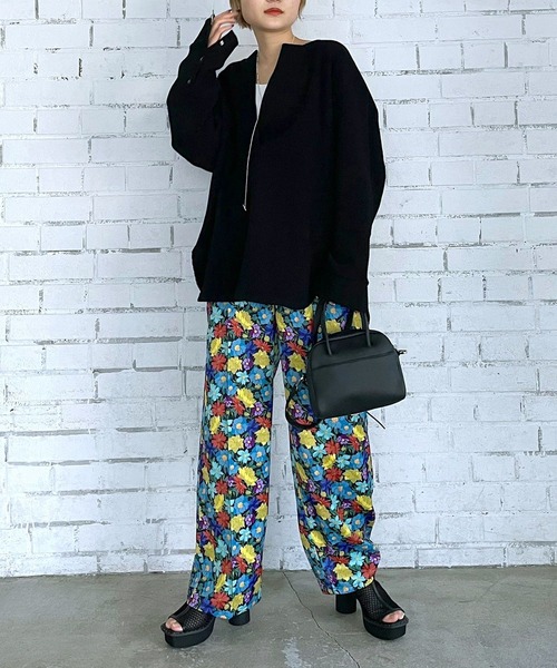 PAGEBOY（ページボーイ）の「ヘビーワッフルVネックプルオーバー（Tシャツ/カットソー・レディース・ブラック/オフホワイト/ブルー/グレイッシュベージュ・FREE）」の11枚目の写真