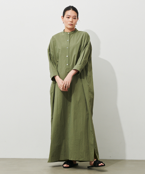 N.O.R.C by the line（ノークバイザライン）の「ナイロンストレッチバンドカラーワンピース（ワンピース・レディース・ブラック/ベージュ/カーキ/ブルー/ダークグレー・S/M/L）」の17枚目の写真