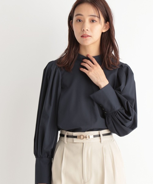 Andemiu（アンデミュウ）の「アソートパフブラウス264790（シャツ/ブラウス・レディース・オフホワイト/チェック/ベージュ/ネイビー・FREE）」の4枚目の写真