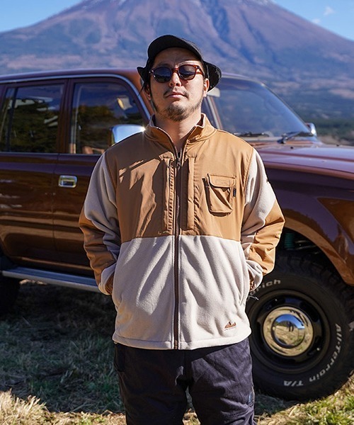 grn（ジーアールエヌ）の「grn outdoor ジーアールエヌ アウトドア NETALI JACKET IN&OUT フリースジャケット（マウンテンパーカー・メンズ・ベージュ/ブラック・LARGE/MEDIUM）」の2枚目の写真