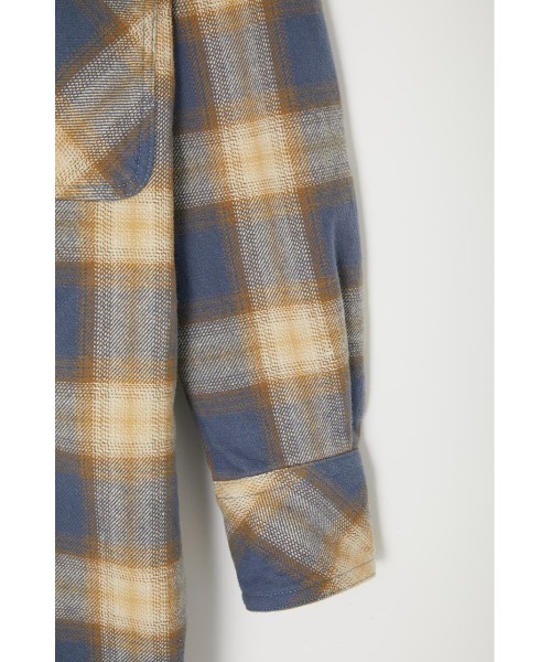 MOUSSY（マウジー）の「HEAVY FLANNEL OVER シャツ（シャツ/ブラウス・レディース・ホワイト/ネイビー/ベージュ・FREE）」の17枚目の写真