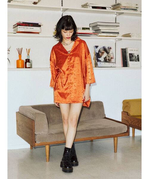 jouetie(ジュエティ)の「ローズジャガードチャイナシャツ(シャツ/ブラウス・レディース・ブラック/ネイビー/オレンジ/アイボリー・MEDIUM)」の16枚目の写真