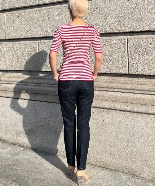 JENNE（ジェンヌ）の「スクエアネック　半袖Ｔシャツ（Tシャツ/カットソー・レディース・ネイビー/レッド・SMALL/LARGE/MEDIUM）」の18枚目の写真