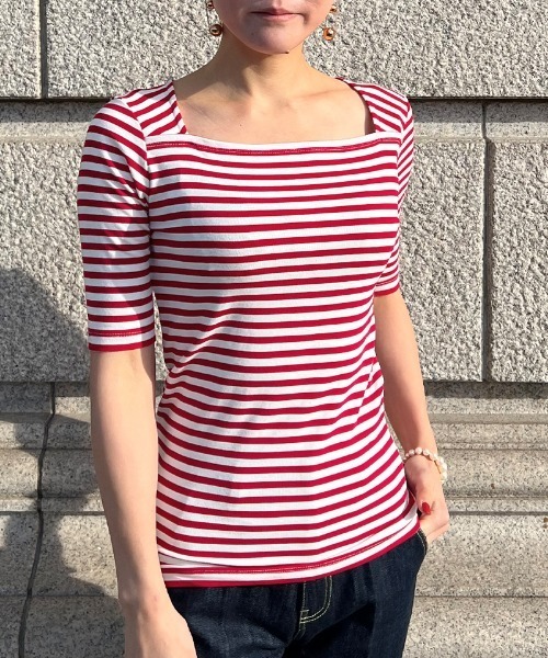 JENNE（ジェンヌ）の「スクエアネック　半袖Ｔシャツ（Tシャツ/カットソー・レディース・ネイビー/レッド・SMALL/LARGE/MEDIUM）」の22枚目の写真