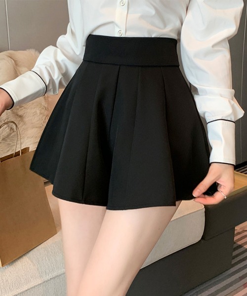 me+em select(ミームセレクト)の「【選べる3サイズ】ハイウエストマーメイドフレアミニショートパンツ(その他パンツ・レディース・ブラック/ブラウン/アイボリー・SMALL/MEDIUM/LARGE)」の5枚目の写真