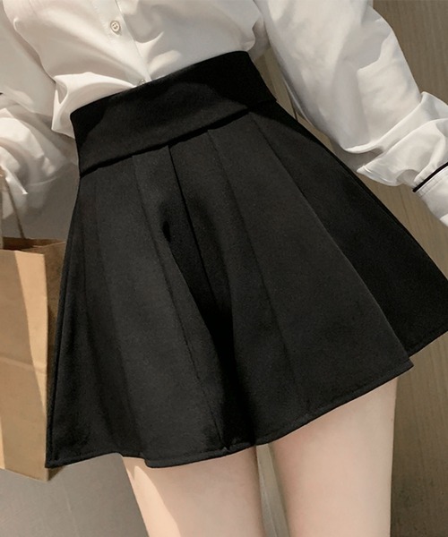 me+em select(ミームセレクト)の「【選べる3サイズ】ハイウエストマーメイドフレアミニショートパンツ(その他パンツ・レディース・ブラック/ブラウン/アイボリー・SMALL/MEDIUM/LARGE)」の6枚目の写真
