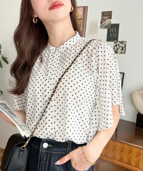 moment+（モーメントプラス）の「【累計販売枚数1万枚突破！】シフォンジョーゼット半袖無地＆ドットプリント アソートラッフルスリーブブラウス（シャツ/ブラウス・レディース・ライトグリーン/ピンク/ターコイズブルー/オフホワイト/ブラック/ブラック系その他/サックスブルー/ホワイト系その他/イエロー/ネイビー・M/L）」の11枚目の写真