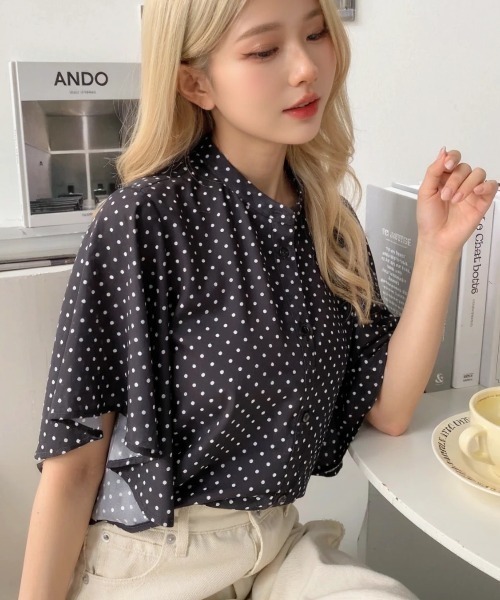 moment+（モーメントプラス）の「【累計販売枚数1万枚突破！】シフォンジョーゼット半袖無地＆ドットプリント アソートラッフルスリーブブラウス（シャツ/ブラウス・レディース・ライトグリーン/ピンク/ターコイズブルー/オフホワイト/ブラック/ブラック系その他/サックスブルー/ホワイト系その他/イエロー/ネイビー・M/L）」の13枚目の写真