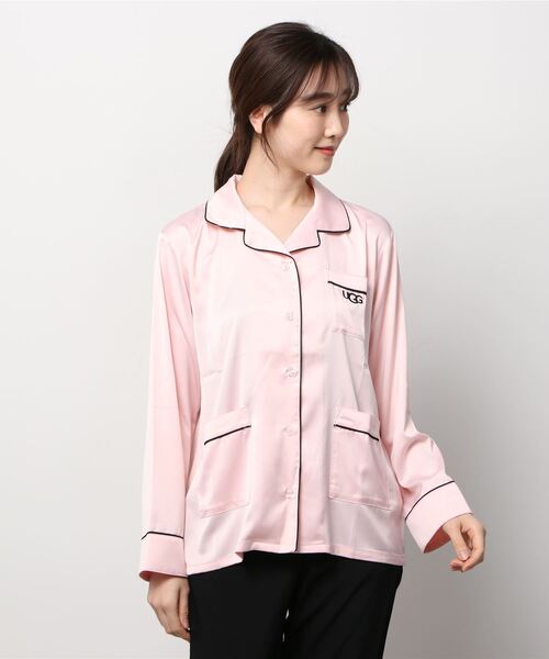 【新品・未使用】ピンクサテンスモッキングシャツ 50e5f66bb0fb7b5b81054b07a3b75e