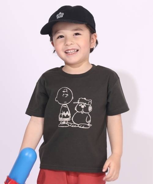 BABYDOLL(ベビードール)の「通販先行・通販限定カラーあり スヌーピー Tシャツ 6741K ベビードール BABYDOLL ベビー キッズ 男の子 女の子(Tシャツ/カットソー・キッズ・イエロー/ゴールド/パープル/コーラルピンク/ピンク系その他/バイオレット/ブラック×ピンク/ナチュラル/ブラック系その他/ベビーピンク/パープル系その他/サンドグレー/ホワイト×レッド/ホワイト×ブラック/ブラック×ホワイト/ストーン/ベージュ・90cm/110cm/140cm/120cm/130cm/100cm/150cm)」の4枚目の写真