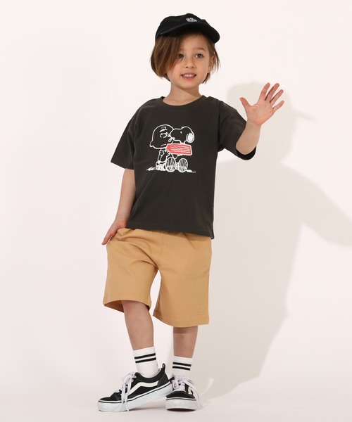 BABYDOLL(ベビードール)の「通販先行・通販限定カラーあり スヌーピー Tシャツ 6741K ベビードール BABYDOLL ベビー キッズ 男の子 女の子(Tシャツ/カットソー・キッズ・イエロー/ゴールド/パープル/コーラルピンク/ピンク系その他/バイオレット/ブラック×ピンク/ナチュラル/ブラック系その他/ベビーピンク/パープル系その他/サンドグレー/ホワイト×レッド/ホワイト×ブラック/ブラック×ホワイト/ストーン/ベージュ・90cm/110cm/140cm/120cm/130cm/100cm/150cm)」の20枚目の写真