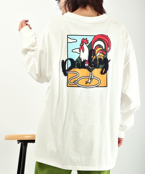 ATELANE(アテレーン)の「バックプリント刺繍ロングスリーブTシャツ(Tシャツ/カットソー・メンズ・ホワイト/ホワイト系その他/ブルー系その他/ブルー/ベージュ/ベージュ系その他・M/L)」の2枚目の写真