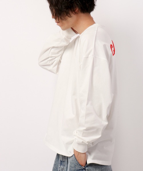 ATELANE(アテレーン)の「バックプリント刺繍ロングスリーブTシャツ(Tシャツ/カットソー・メンズ・ホワイト/ホワイト系その他/ブルー系その他/ブルー/ベージュ/ベージュ系その他・M/L)」の12枚目の写真