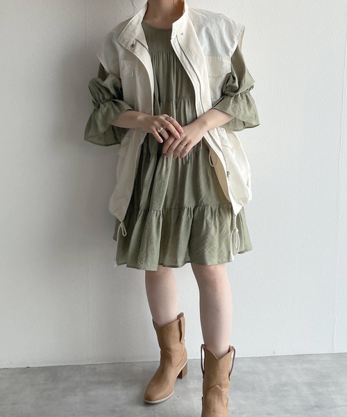 w closet(ダブルクローゼット)の「ラウンドネックティアードチュニック(シャツ/ブラウス・レディース・ブラック/オフホワイト/ミント・FREE)」の3枚目の写真