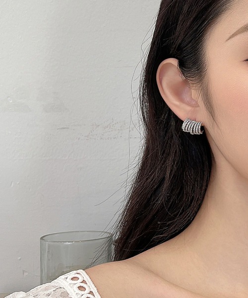 LA VORAGINE（ラ ヴォラジネ）の「ポスト：925シルバー ピアス（ピアス（片耳用）・レディース・シルバー/ゴールド・FREE）」の3枚目の写真