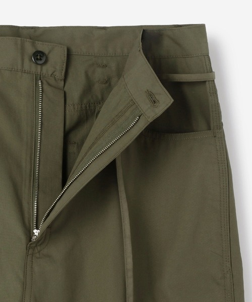 MONITALY（モニタリー）の「MONITALY | ドロップクロッチペインターパンツ MEN（その他パンツ・メンズ・オリーブ/ベージュ・36/34）」の12枚目の写真