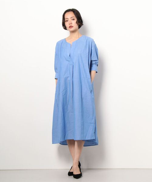 HONEYSUCKLE ROSE（ハニーサックルローズ）の「【HONEYSUCKLE ROSE】カフタンワンピース（シャツワンピース・レディース・ブルー/ベージュ・M/L）」の2枚目の写真