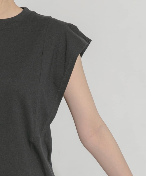 URBAN RESEARCH ROSSO（アーバンリサーチロッソ）の「『WEB/一部店舗限定』デザインスリーブカットソー（Tシャツ/カットソー・レディース・ブラック/ベージュ/オフホワイト・FREE）」の15枚目の写真