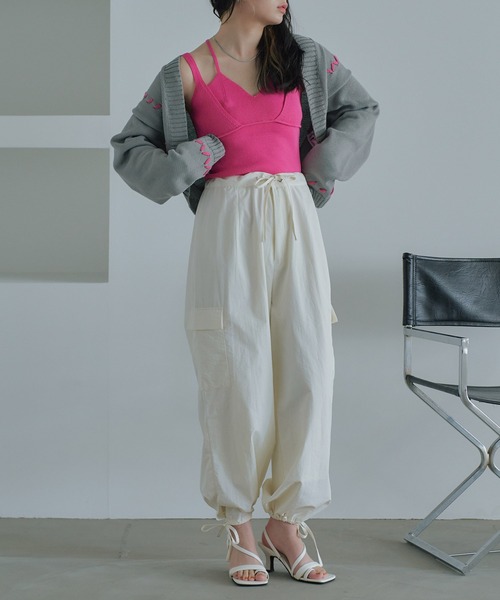 miette（ミエット）の「ダブルストラップニットキャミソール（キャミソール・レディース・ピンク/オレンジ/グリーン/ブルー/ブラック・FREE）」の11枚目の写真