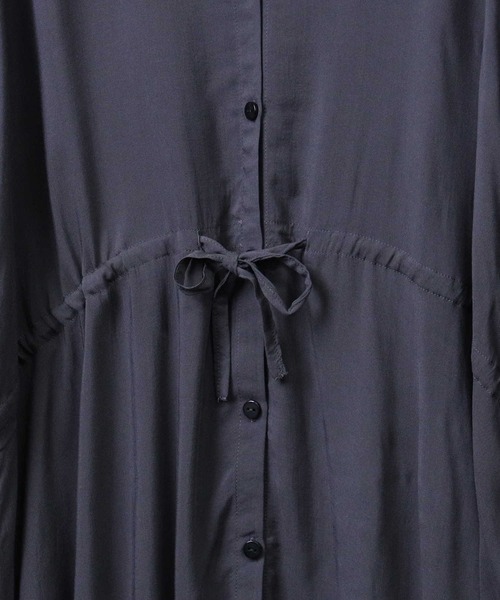 HONEYSUCKLE ROSE（ハニーサックルローズ）の「【HONEYSUCKLE ROSE】ギャザーワンピース（シャツワンピース・レディース・ブラック/ダークグレー・M/L）」の17枚目の写真