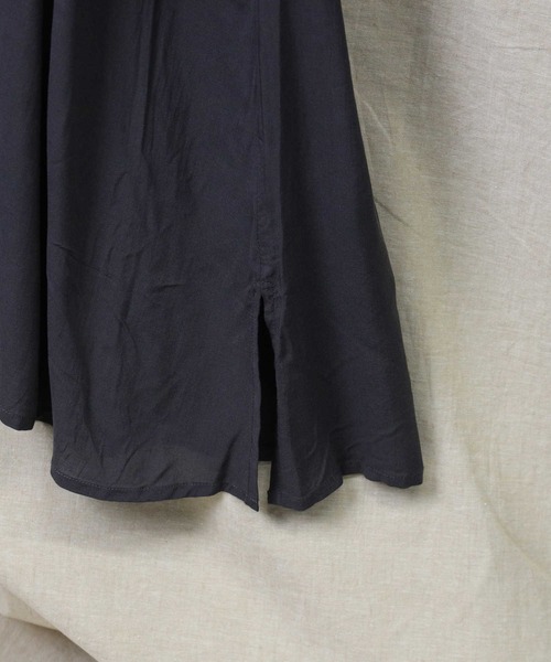 HONEYSUCKLE ROSE（ハニーサックルローズ）の「【HONEYSUCKLE ROSE】ギャザーワンピース（シャツワンピース・レディース・ブラック/ダークグレー・M/L）」の18枚目の写真