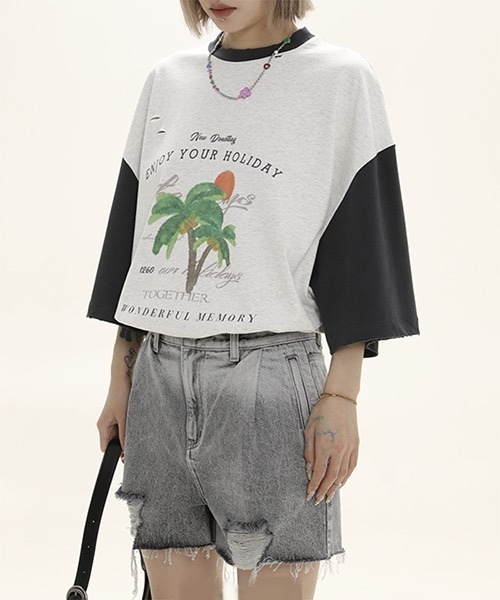 MASONPRINCE(メイソンプリンス)の「バイカラー トロピカルプリント Tシャツ TX22618【DO NOT TAG】(Tシャツ/カットソー・レディース・ブラック/グリーン/オレンジ・S/M/L)」の2枚目の写真