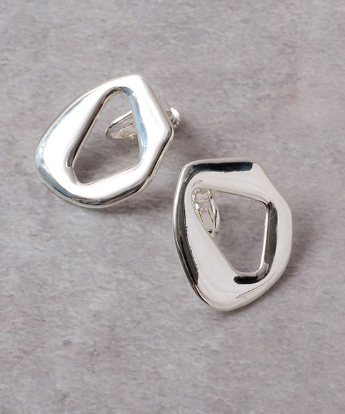 un dix cors（アンディコール）の「さりげない存在感　サークルモチーフイヤリング（イヤリング・レディース・シルバー/ゴールド・FREE）」の6枚目の写真