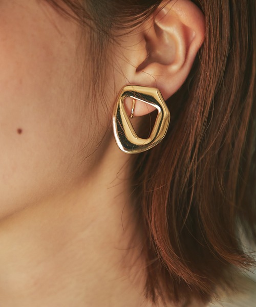 un dix cors（アンディコール）の「さりげない存在感　サークルモチーフイヤリング（イヤリング・レディース・シルバー/ゴールド・FREE）」の9枚目の写真