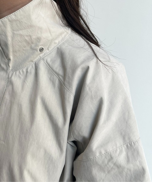 CPCM(シーピーシーエム)の「綿ナイロンフーデッドジャケット(ブルゾン・メンズ・アイボリー/チャコールグレー/カーキ・MEDIUM/LARGE)」の18枚目の写真