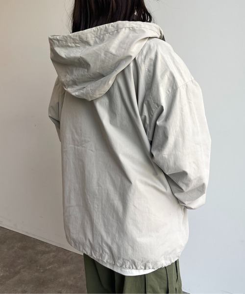 CPCM(シーピーシーエム)の「綿ナイロンフーデッドジャケット(ブルゾン・メンズ・アイボリー/チャコールグレー/カーキ・MEDIUM/LARGE)」の17枚目の写真