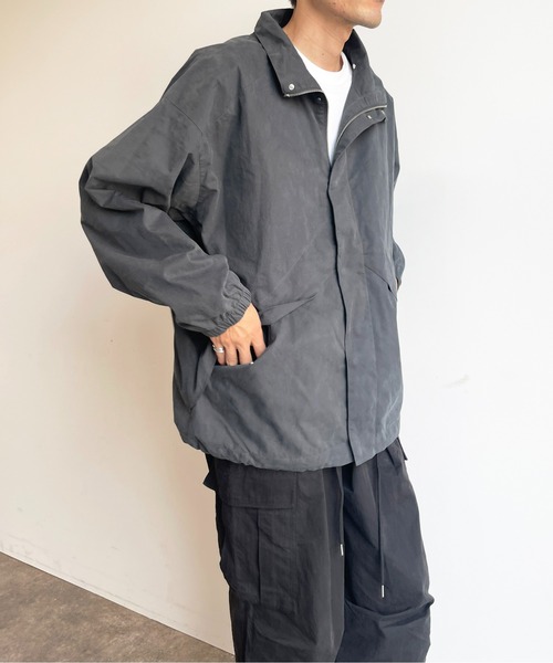 CPCM(シーピーシーエム)の「綿ナイロンフーデッドジャケット(ブルゾン・メンズ・アイボリー/チャコールグレー/カーキ・MEDIUM/LARGE)」の7枚目の写真