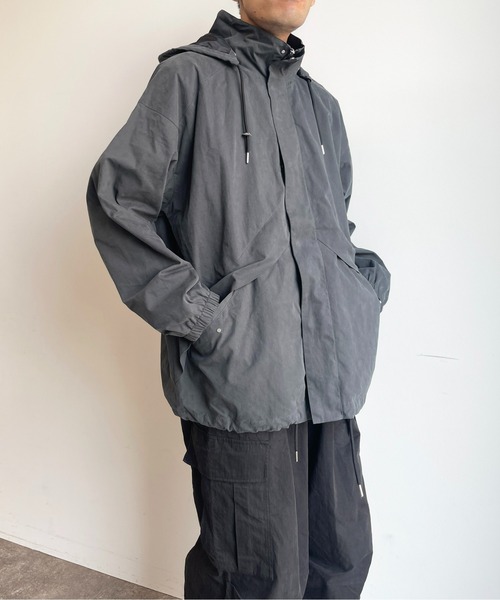 CPCM(シーピーシーエム)の「綿ナイロンフーデッドジャケット(ブルゾン・メンズ・アイボリー/チャコールグレー/カーキ・MEDIUM/LARGE)」の9枚目の写真