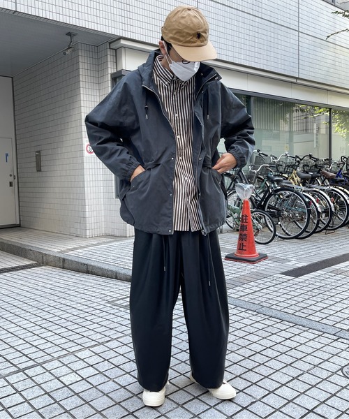 CPCM(シーピーシーエム)の「綿ナイロンフーデッドジャケット(ブルゾン・メンズ・アイボリー/チャコールグレー/カーキ・MEDIUM/LARGE)」の4枚目の写真