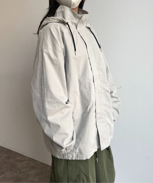 CPCM(シーピーシーエム)の「綿ナイロンフーデッドジャケット(ブルゾン・メンズ・アイボリー/チャコールグレー/カーキ・MEDIUM/LARGE)」の16枚目の写真