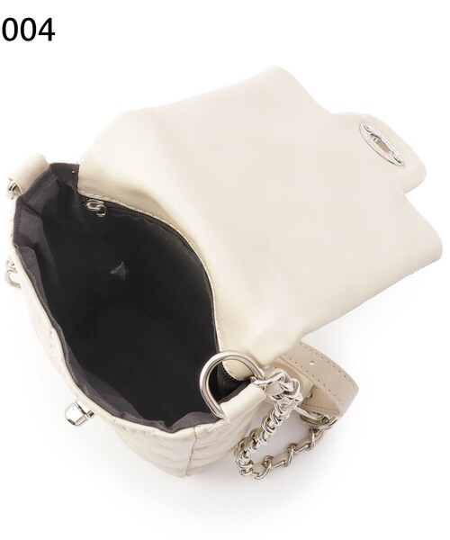 ITS'DEMO（イッツデモ）の「【WEB限定】縦型キルトミニショルダー（ショルダーバッグ・レディース・ブラック/オリーブ/アイボリー/キャメル・00）」の9枚目の写真