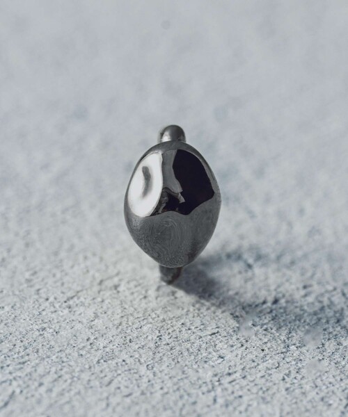 and cloud(アンドクラウド)の「○Catnap Earring S / Single(イヤリング・レディース・ブラック/シルバー/イエローゴールド・FREE)」の14枚目の写真