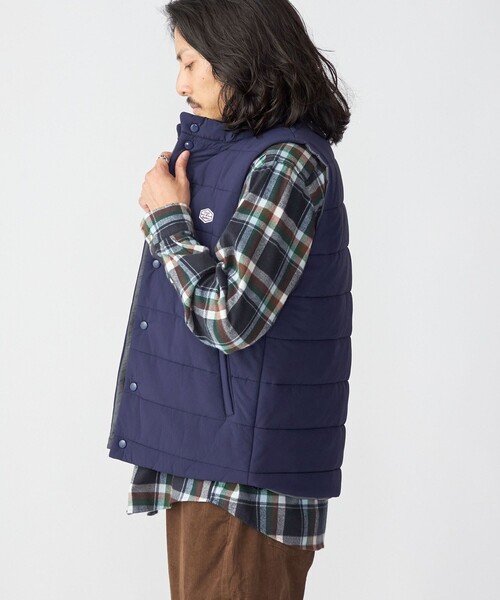 SHIPS（シップス）の「*SHIPS:〈撥水〉スタイリッシュ ロゴ ワッペン リップストップ ナイロン 中綿 ベスト（ダウンベスト・メンズ・ブラック/ネイビー/グレー/オリーブ・SMALL/MEDIUM/LARGE/X-LARGE）」の17枚目の写真