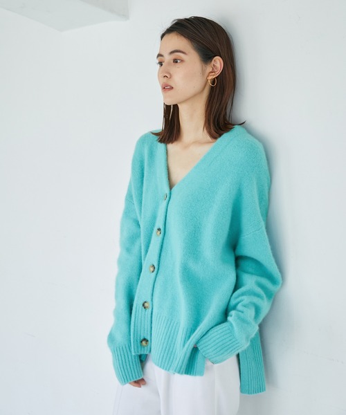 ROPE'（ロペ）の「チャイニーズラクーンウールVネックカーディガン（カーディガン/ボレロ・レディース・ダークブラウン/ターコイズブルー/ベージュ系その他2・38）」の3枚目の写真