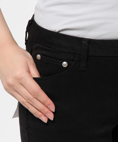 AZUL by moussy（アズールバイマウジー）の「A Perfect Skinny(L70)（その他パンツ・レディース・オフホワイト/ブルー系その他/ブラック/ターコイズブルー・X-SMALL/SMALL/LARGE/MEDIUM）」の9枚目の写真