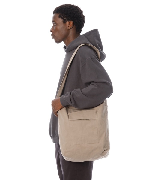 Sandinista(サンディニスタ)の「CORDURA Rip-Stop Shoulder Bag / コーデュラリップストップショルダーバッグ(ショルダーバッグ・メンズ・グレー系その他/オリーブ/ブラック・FREE)」の3枚目の写真