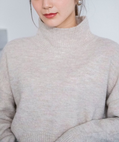 REDYAZEL（レディアゼル）の「タートルショート丈ニット（ニット/セーター・レディース・パープル/ブラック/ライトベージュ・FREE）」の12枚目の写真