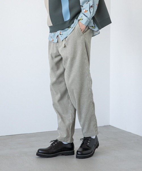 niko and...（ニコアンド）の「テーパードクライミングパンツ（その他パンツ・メンズ・ネイビー/グリーン/アイボリー・MEDIUM/LARGE）」の2枚目の写真