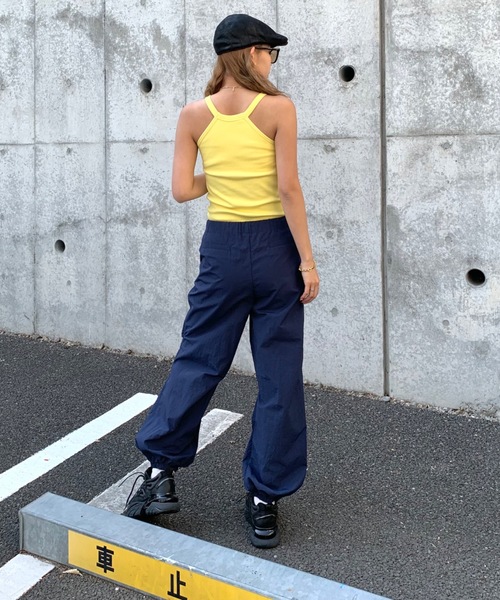 SHAGGIE（シャギー）の「【カップお取り外し可能】ホルターネックリブトップインナー（キャミソール・レディース・イエロー/ホワイト/ブラック・FREE）」の6枚目の写真