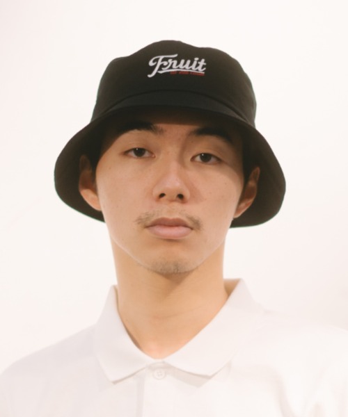 FRUIT OF THE LOOM（フルーツオブザルーム）の「EMBROIDERY BUCKET HAT type C（ハット・メンズ・オフホワイト/ベージュ/ブラック・FREE）」の2枚目の写真