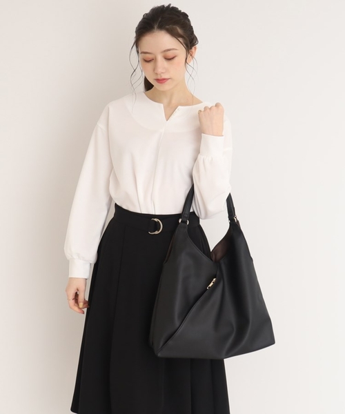 SHOO・LA・RUE（シューラルー）の「◆ナナメファスナートート（トートバッグ・レディース・アイボリー/ブラック/ブルー・00）」の3枚目の写真