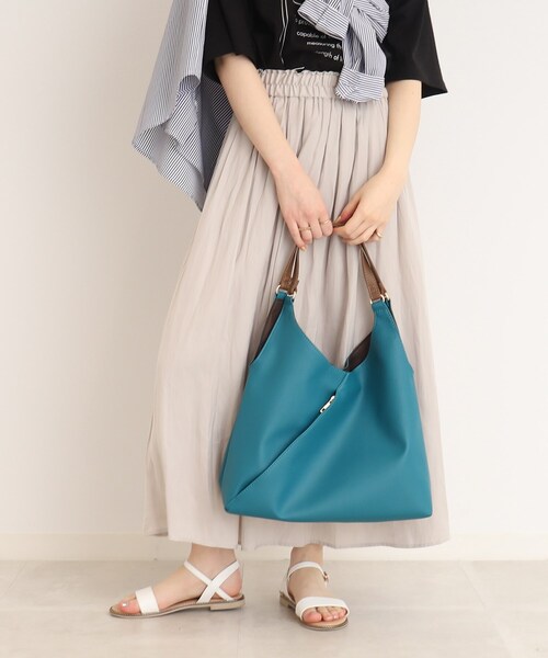 SHOO・LA・RUE（シューラルー）の「◆ナナメファスナートート（トートバッグ・レディース・アイボリー/ブラック/ブルー・00）」の14枚目の写真