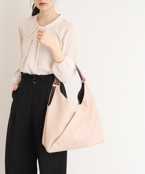 SHOO・LA・RUE（シューラルー）の「◆ナナメファスナートート（トートバッグ・レディース・アイボリー/ブラック/ブルー・00）」の10枚目の写真