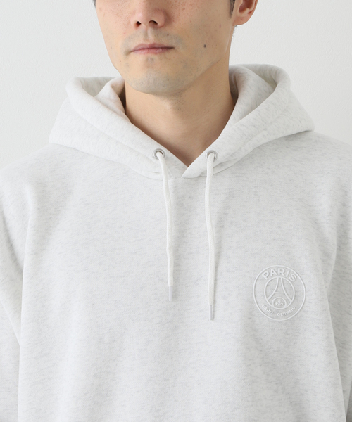 EDIFICE（エディフィス）の「【Paris Saint-Germain】3Dラバーエンブレム スウェットパーカー（パーカー・メンズ・ライトグレー/ブラック・MEDIUM/LARGE/X-LARGE）」の5枚目の写真